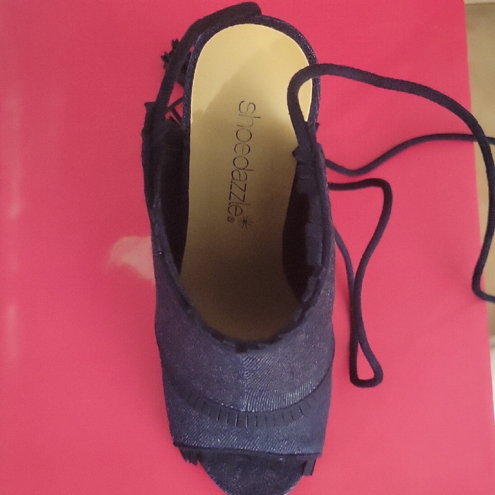 Shoe Dazzle Women's Navy Heels